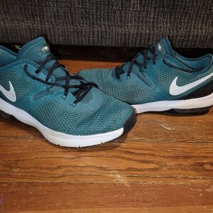 Men's Teal Nike Running Shoes